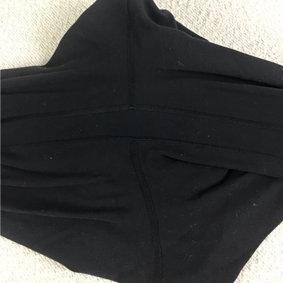 LULULEMON Align HR Crop 21” Black Capri Leggings Size 10 - Picture 6 of 9